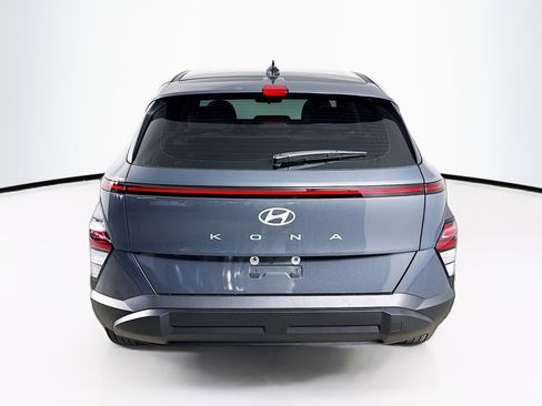 Used 2024 Hyundai Kona SE image 29