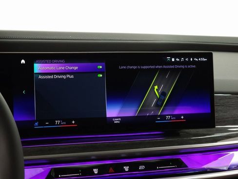 Used 2023 BMW 760i xDrive image 34