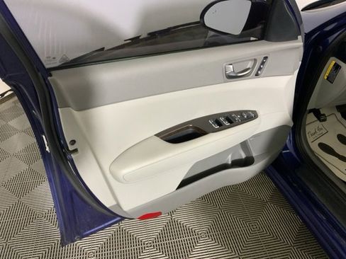 Used 2016 Kia Optima EX w/ Premium Package image 23