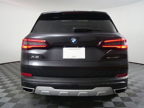 Used 2021 BMW X5 sDrive40i w/ Premium Package image 4