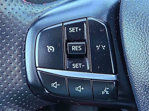 Used 2023 Ford Escape ST-Line image 21