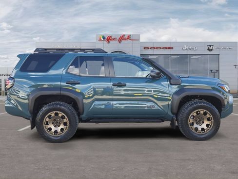 Used 2025 Toyota 4Runner Trailhunter AWD/4WD image 6