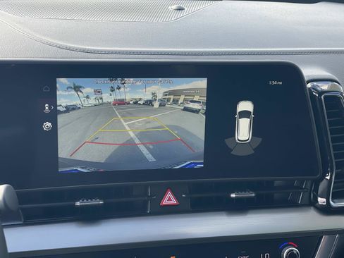 Used 2023 Kia Sportage EX image 14