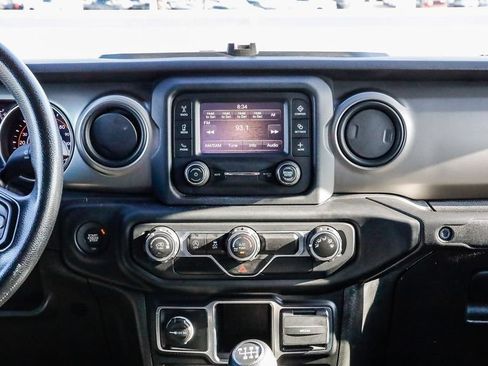 Used 2021 Jeep Gladiator Sport AWD/4WD image 16