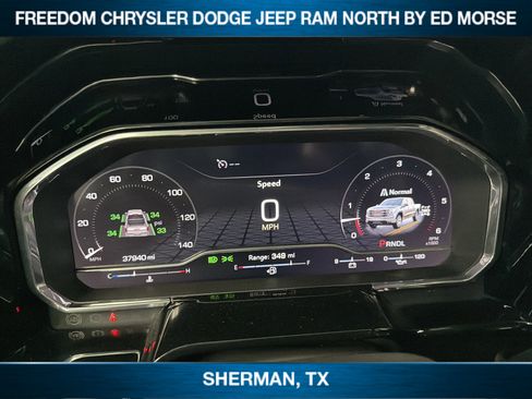 Used 2025 GMC Sierra 1500 SLT AWD/4WD image 12