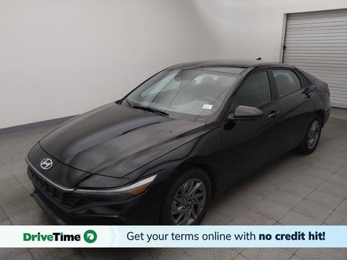 Used 2024 Hyundai Elantra SEL FWD image 1
