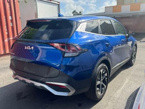 Certified 2023 Kia Sportage EX image 3