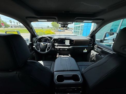 New 2026 Chevrolet Silverado 3500 High Country w/ High Country Premium Package AWD/4WD image 27