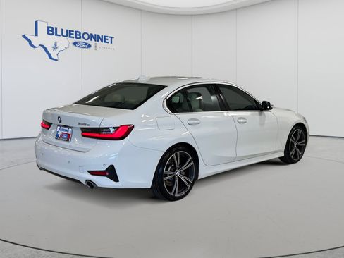 Used 2021 BMW 330e w/ Convenience Package RWD image 5