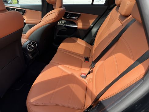 Used 2026 Mercedes-Benz GLC 300 4MATIC image 27
