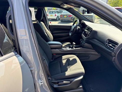 Used 2025 Dodge Durango GT AWD/4WD image 9