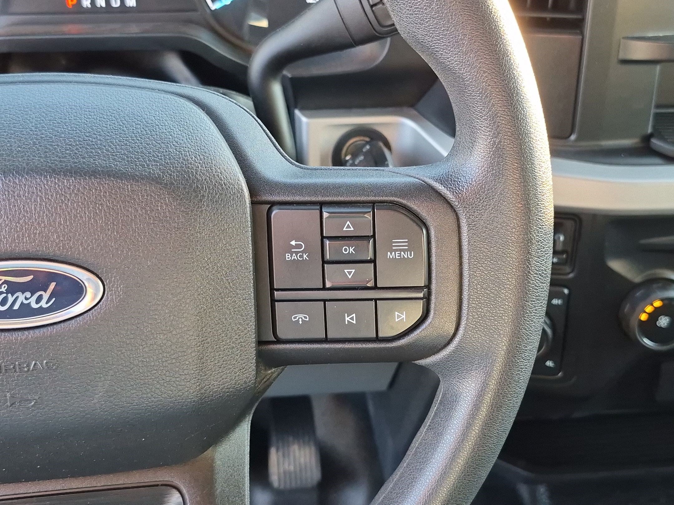 Used 2024 Ford F350 XLT w/ FX4 Off-Road Package AWD/4WD image 21