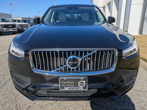 Certified 2022 Volvo XC90 T5 Momentum w/ Climate Package image 9