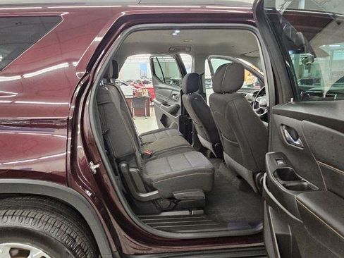Used 2019 Chevrolet Traverse LT FWD image 10