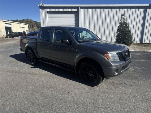 Used 2019 Nissan Frontier SV w/ Value Truck Package image 3
