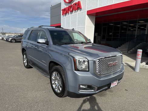 Used 2016 GMC Yukon Denali AWD/4WD image 1