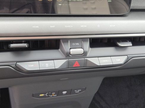 New 2026 Kia EV9 Wind image 14