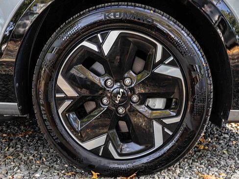 Certified 2024 Kia Niro Wind image 27