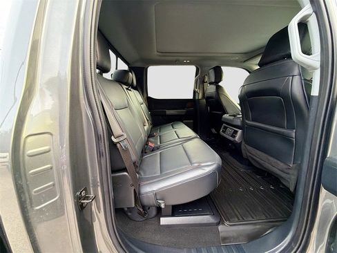 Used 2024 Ford F250 Lariat w/ Lariat Ultimate Package image 31