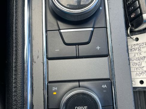 Used 2021 Ford Expedition Max XLT image 34