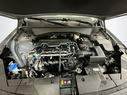 Used 2025 Hyundai Kona SEL AWD/4WD image 34