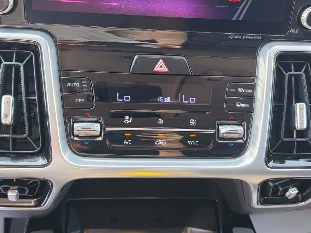 Used 2022 Kia Sorento SX FWD image 23