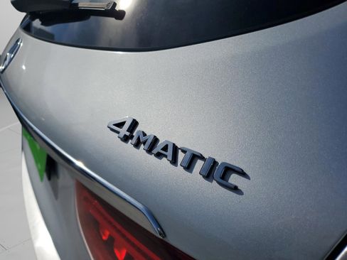 Used 2020 Mercedes-Benz GLC 300 4MATIC image 29