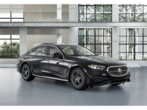 New 2026 Mercedes-Benz E 450 4MATIC Sedan image 11