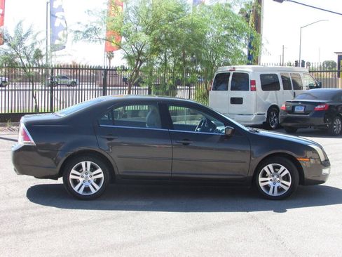 Used 2006 Ford Fusion SEL FWD image 11