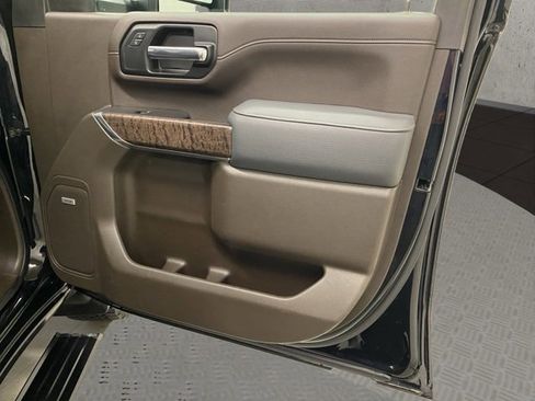 Used 2021 GMC Sierra 2500 Denali w/ Denali Ultimate Package image 21