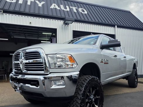 Used 2017 RAM 2500 Big Horn AWD/4WD image 1