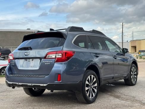 Used 2017 Subaru Outback 3.6R Limited AWD/4WD image 7