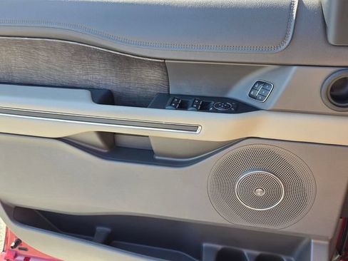 Used 2018 Ford Expedition Max Limited w/ Equipment Group 302A RWD image 34