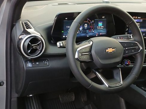 New 2026 Chevrolet Equinox LT w/ Convenience Package II image 18