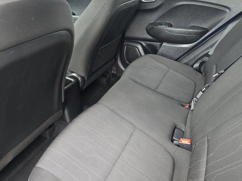 Used 2021 Hyundai Venue SE FWD image 12