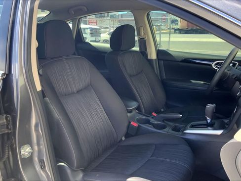 Used 2018 Nissan Sentra SV FWD image 13