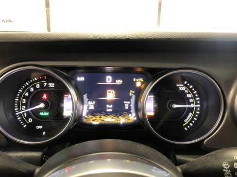 Used 2023 Jeep Wrangler Unlimited Rubicon 4xe w/ Cold Weather Group AWD/4WD image 25