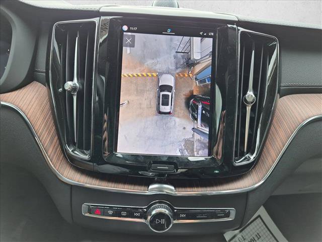 Used 2024 Volvo XC60 T8 Ultimate w/ Protection Package Premier AWD/4WD image 12