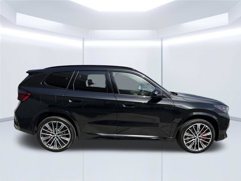 New 2026 BMW X1 xDrive28i w/ Technology Package AWD/4WD image 7