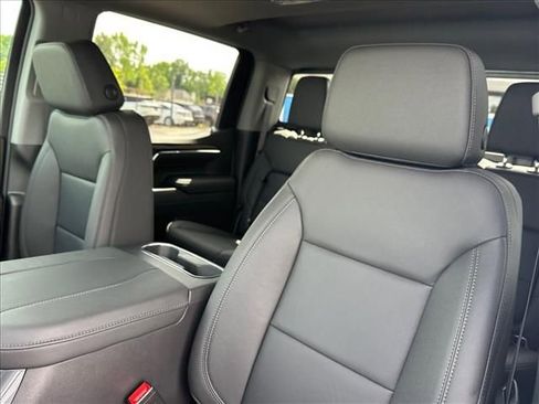 New 2026 GMC Sierra 1500 SLT AWD/4WD image 30