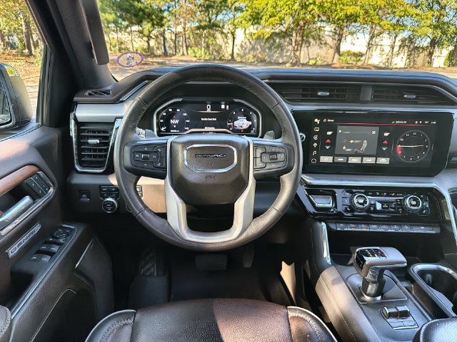 Used 2023 GMC Sierra 1500 Denali w/ Denali Reserve Package AWD/4WD image 14