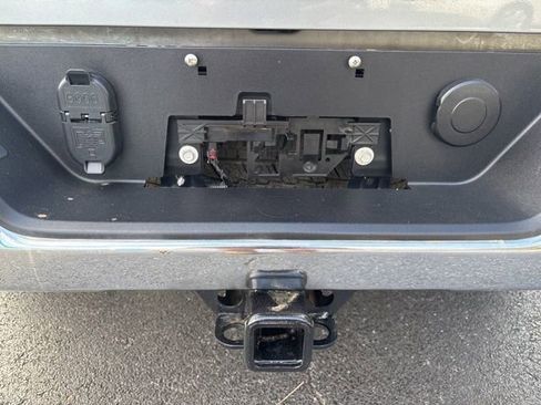 Used 2025 Chevrolet Silverado 1500 LT RWD image 6