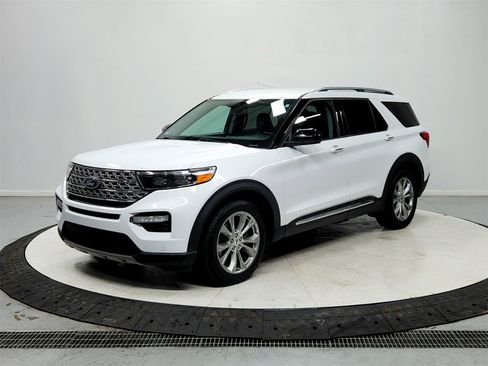 Used 2024 Ford Explorer Limited image 3