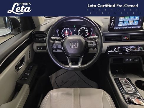 Used 2025 Honda Pilot EX-L image 17