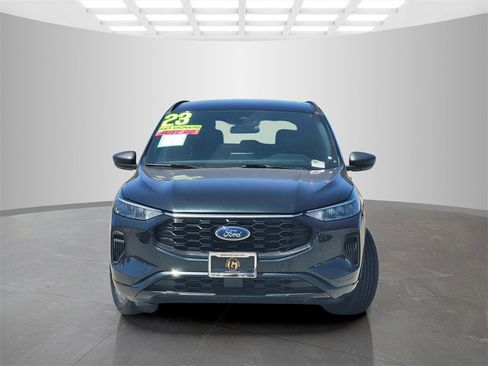Used 2023 Ford Escape ST-Line image 2