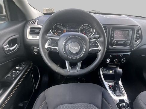 Used 2017 Jeep Compass Sport w/ Tech Group FWD image 5