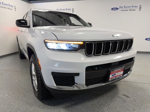 Used 2022 Jeep Grand Cherokee L Laredo w/ Luxury Tech Group I image 35