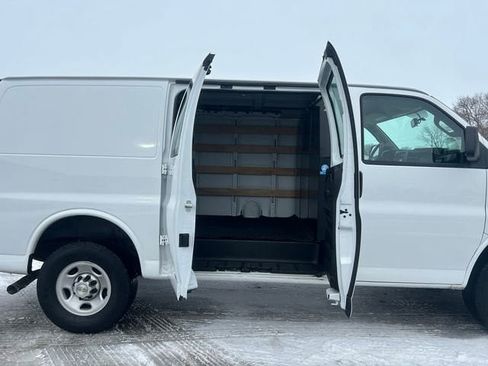 Used 2024 Chevrolet Express 2500 w/ Driver Convenience Package RWD image 12