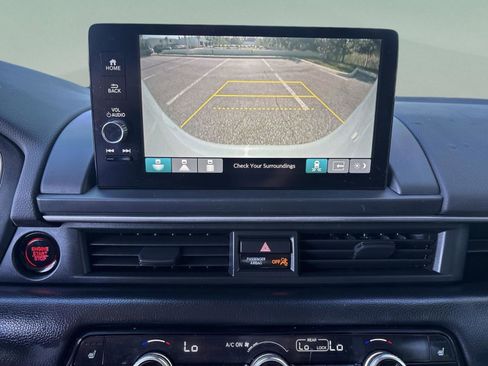 Used 2023 Honda Pilot Touring image 25