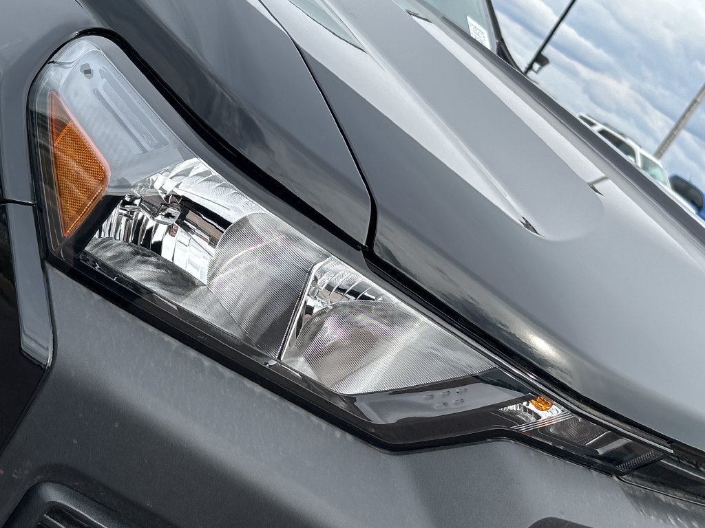 New 2026 Chevrolet Colorado Trail Boss w/ Off-Road Front Bumper Package AWD/4WD image 23